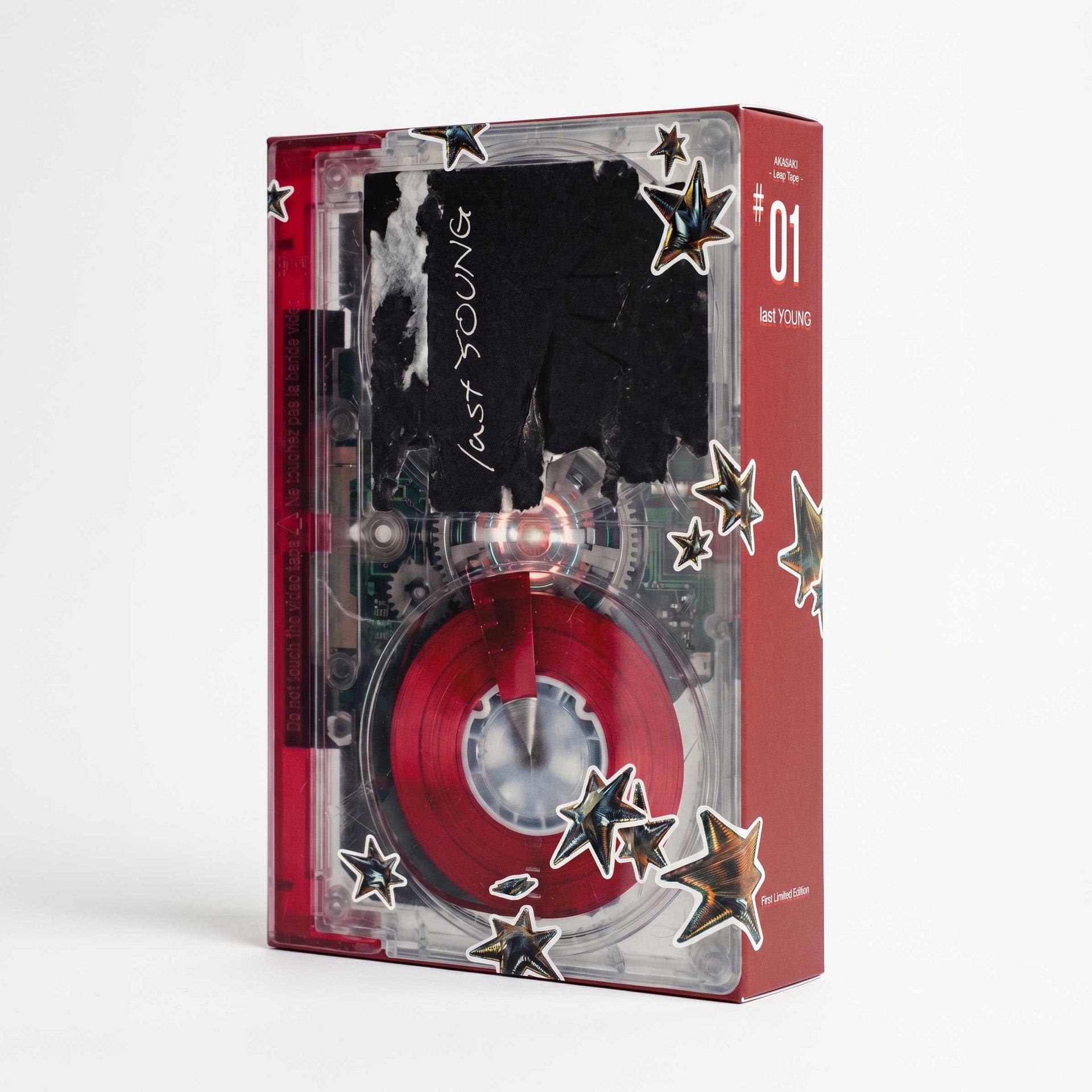 last YOUNG首張原創專輯＜初回限定盤 Leap Tape #1(2CD＋Blu-ray＋Booklet＋Goods)