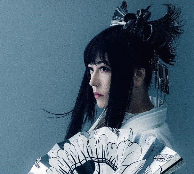 REACT (台灣進口初回盤) (CD+DVD)